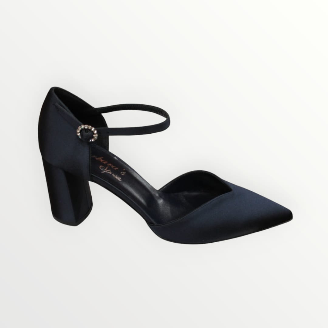 Decollete' satin blu con fibbia gioiello