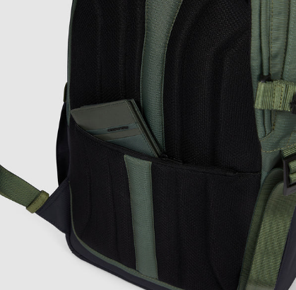 Zaino PIQUADRO con porta pc 14"VERDE