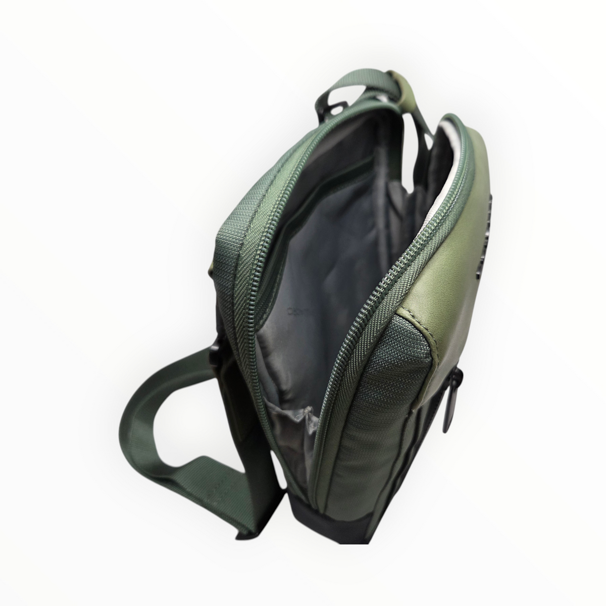 Sacoche bandoulière Piquadro – tissu et cuir vert
