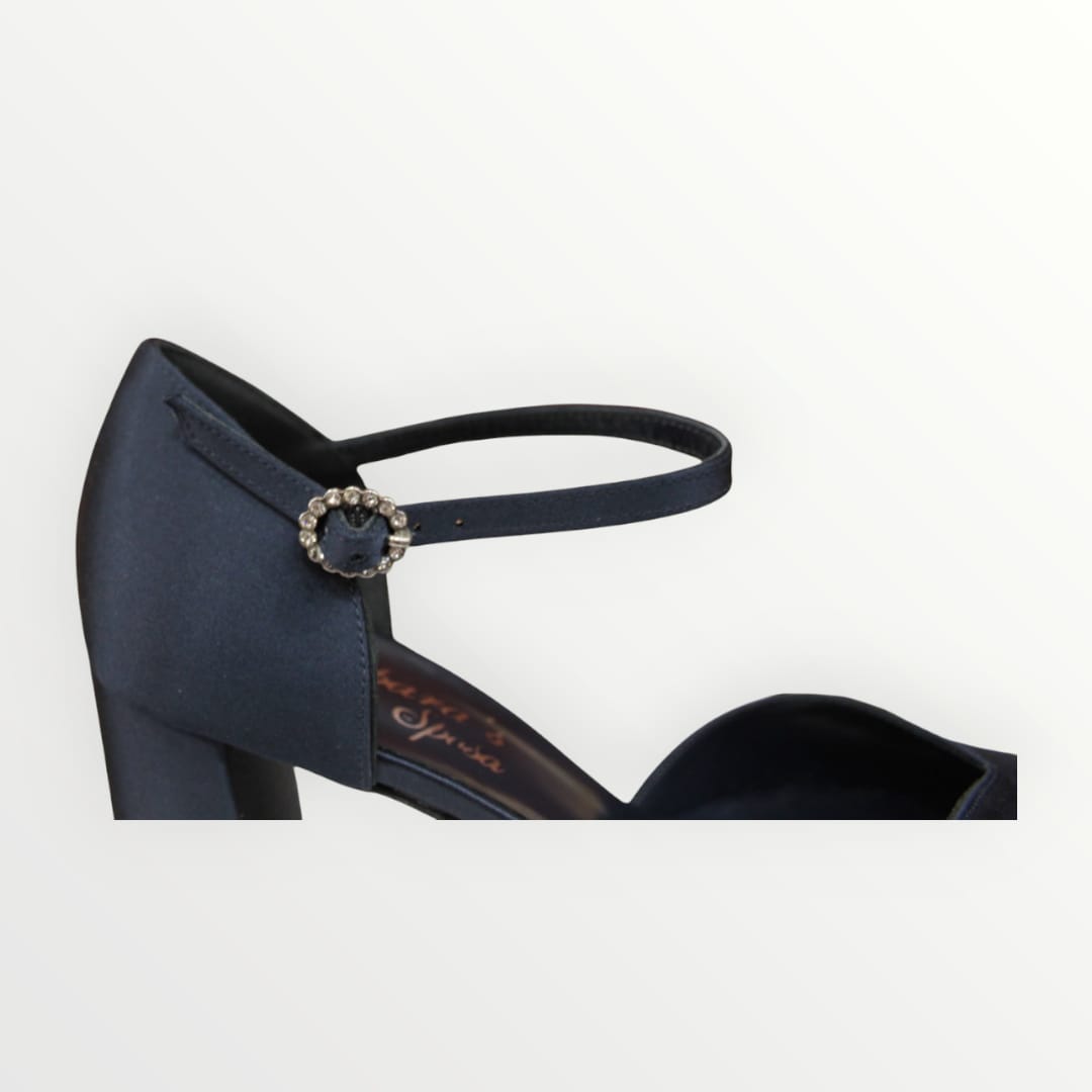 Decollete' satin blu con fibbia gioiello
