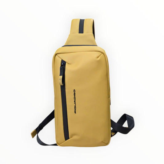 Zaino monospalla PIQUADRO porta iPad®mini in tessuto gommato GIALLO